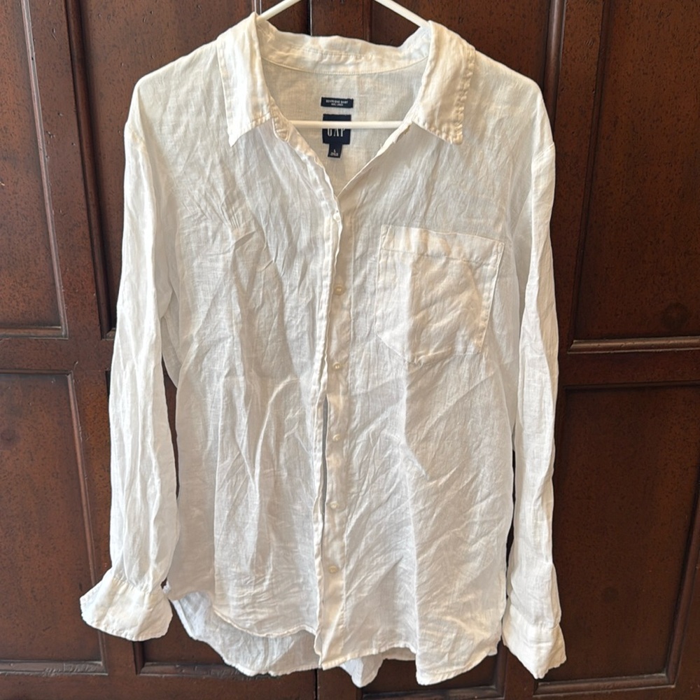 GAP White Button Down Shirt for Women